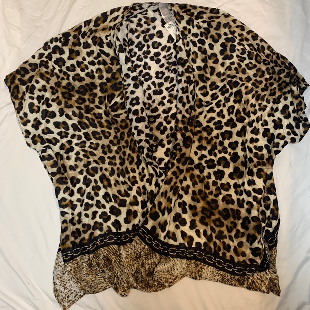 NWT! Chico’s leopard fusion ruana- one size